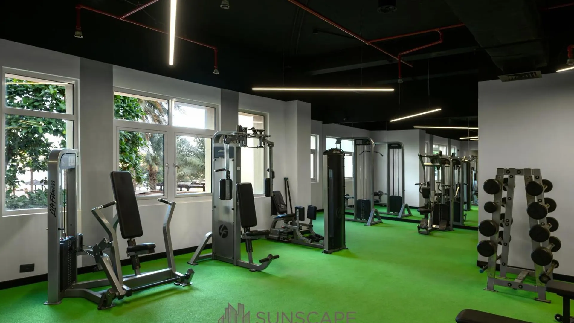Spacious 2Br With Pool & Private Beach Access Dubai Apartment